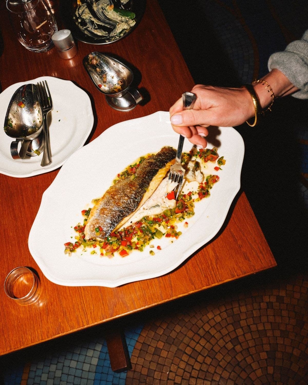 Filetto di pesce con salsa di verdure